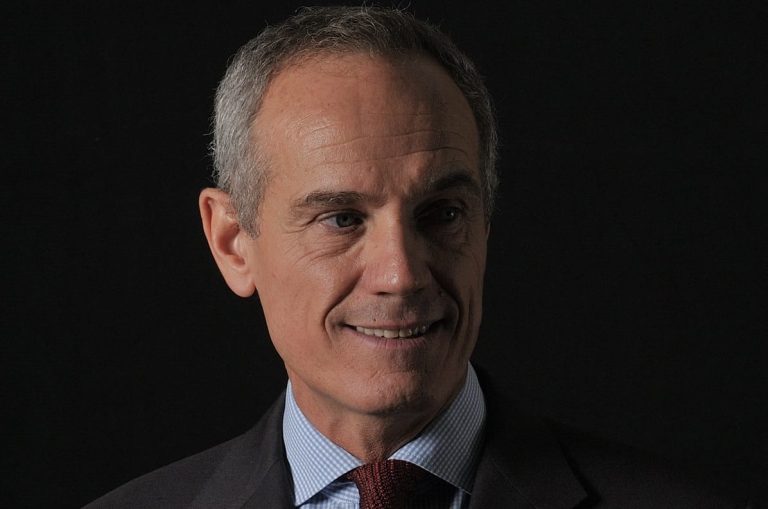 Chiomenti e Gianni Origoni nellaccordo vincolante tra Kkr e Tim