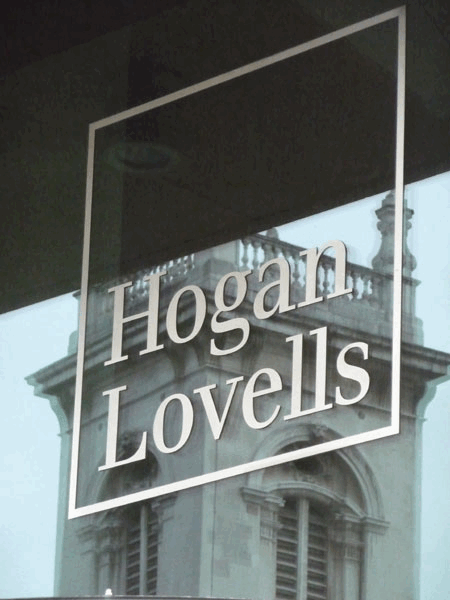 hogan_lovells_art_sign.gif