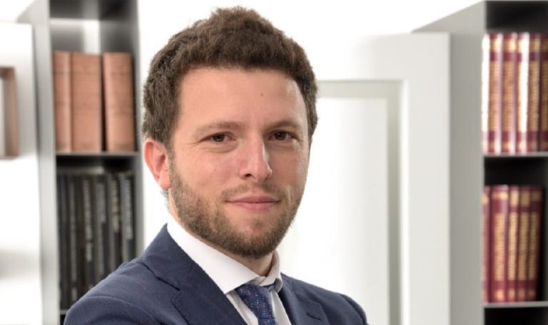 LegisLab con il Cagliari Calcio nel trasferimento di God&iacute;n dallInter