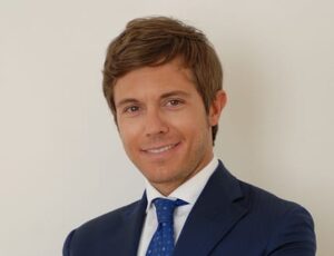 Gattai Minoli Agostinelli nell’ingresso di Blackstone in Kryalos