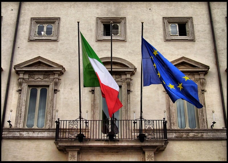 bandiere_italiaeuropa.jpg