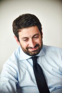 La Scala apre il German desk