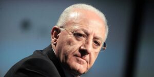 Legge Severino, De Luca assolto in appello