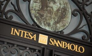 Intesa, White & Case per la conversione delle azioni
