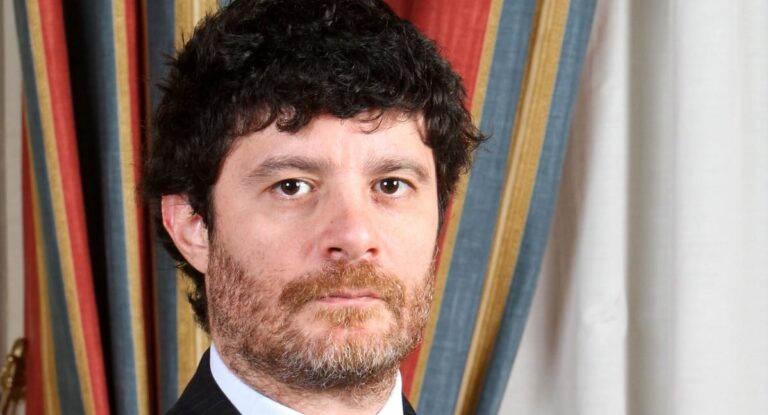 Gianni Origoni con Snam nell’ingresso in Industrie de Nora