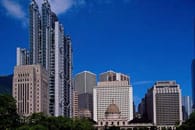 LA CINA FRENA L’IMMOBILIARE