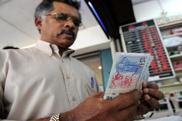 singapore_dollars-621x414.jpg