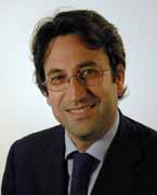 DLA PIPER PRENDE VALENTI PER L’IP