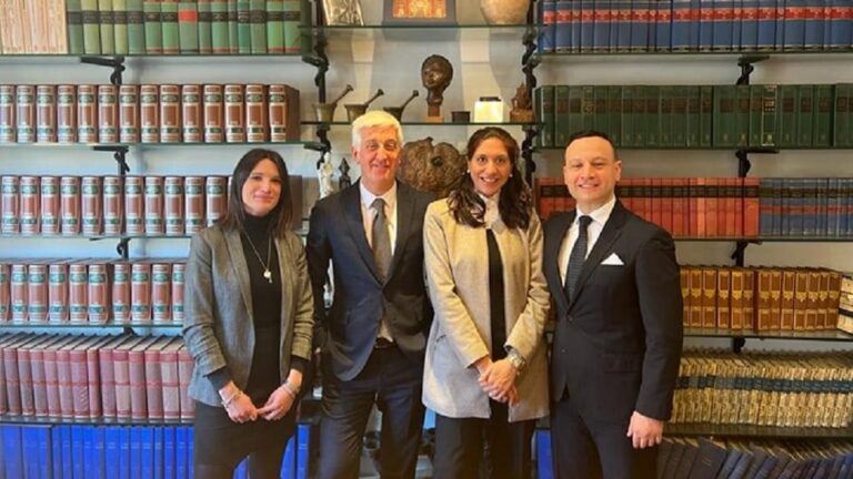 Lexant si rafforza a Roma