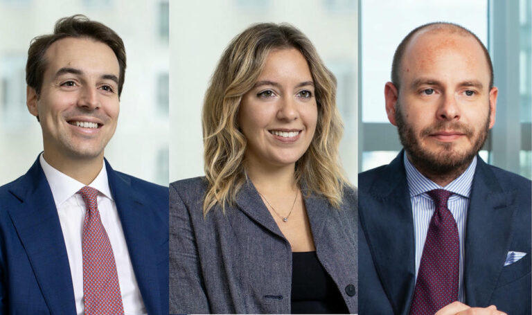Latham & Watkins nomina tre counsel