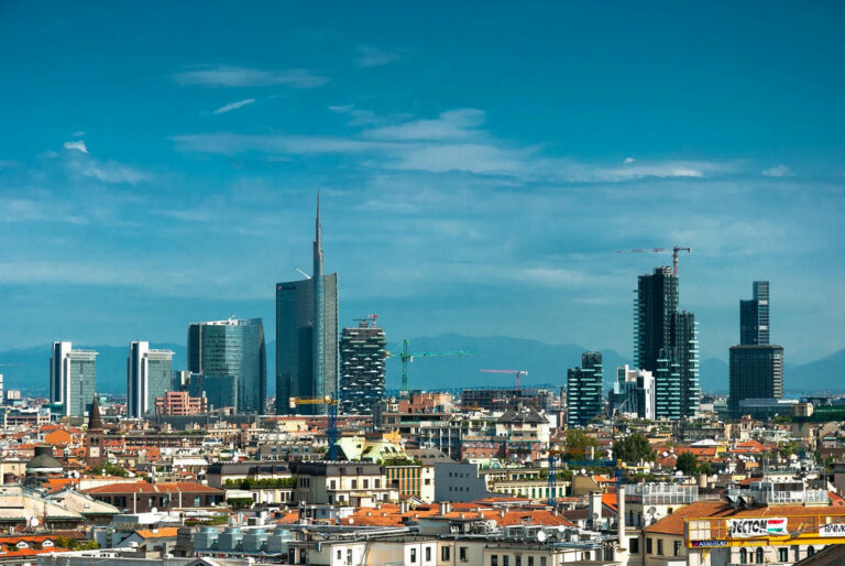 Pgt Milano, si apre la partita per fondi e studi legali