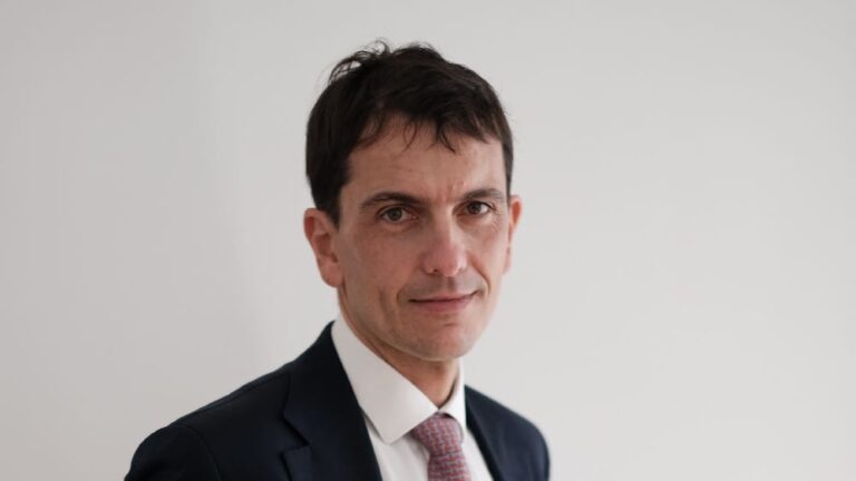 Armando Simbari si mette in proprio