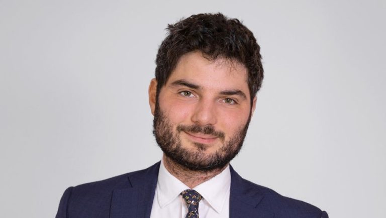 Lawal, Luca Gobbi nominato nuovo partner 